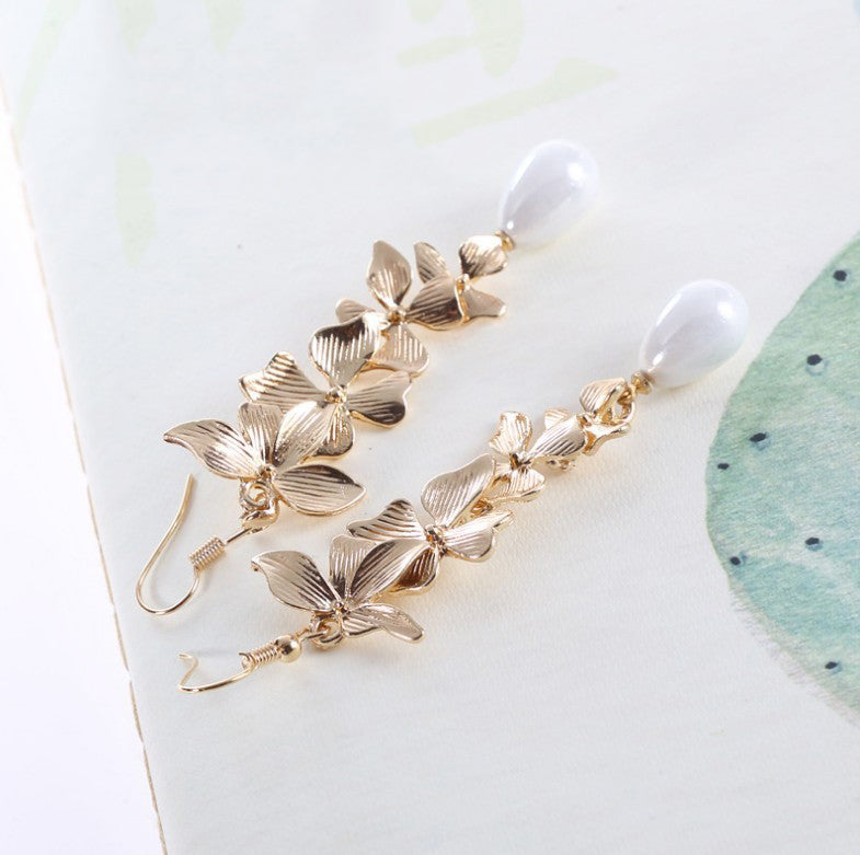 Alloy Flower Synthetic Pearl Earrings