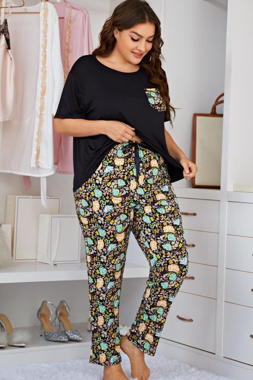 Plus Size Contrast Round Neck Tee and Floral Pants Lounge Set